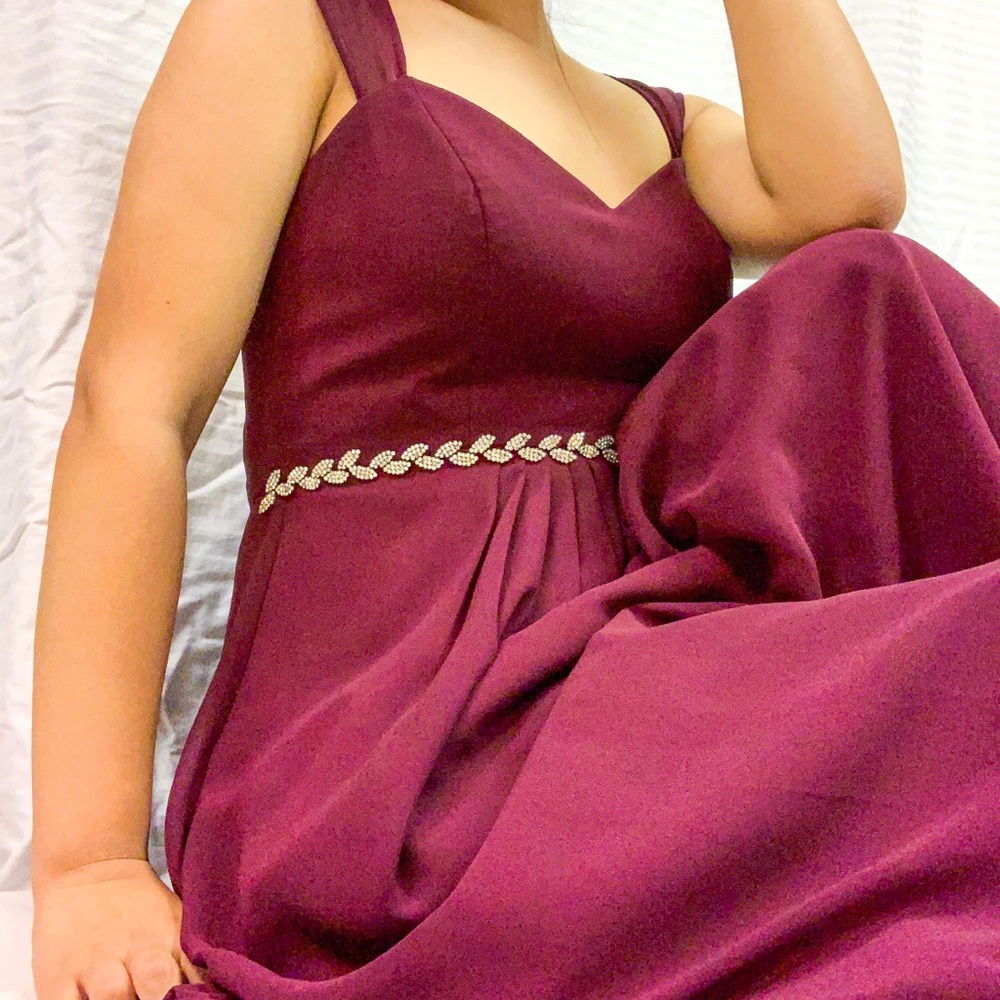 Maroon prom dress floor length